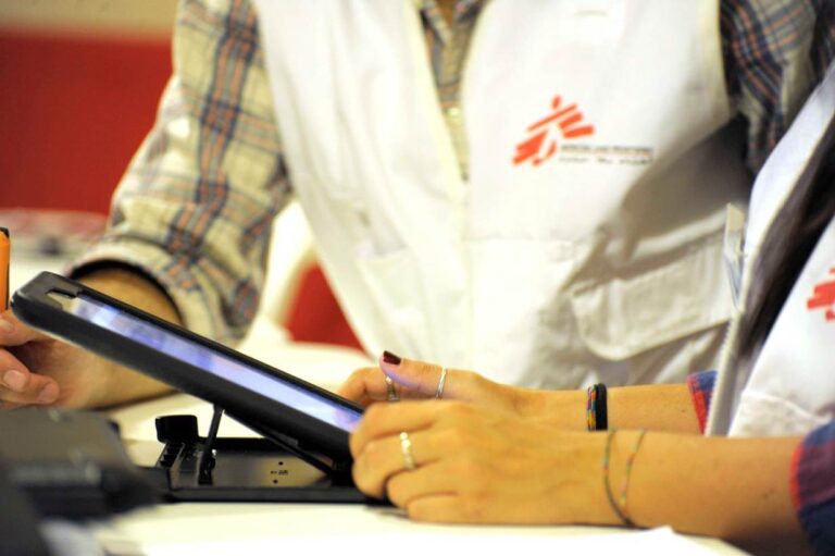 IBM per Medici Senza Frontiere: il registro clinico dei migranti è un’app per tablet