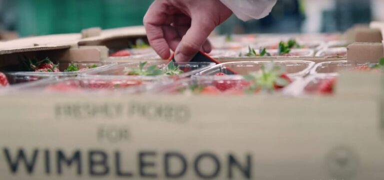 Come l’IoT aiuta a produrre e consegnare le fragole di Wimbledon