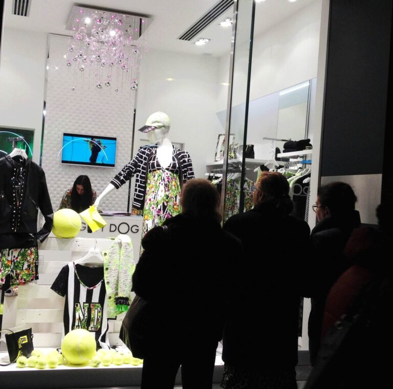 Shopping e aziende multicanali, perché il prodotto è reale ma il processo di acquisto è un ecosistema digitale