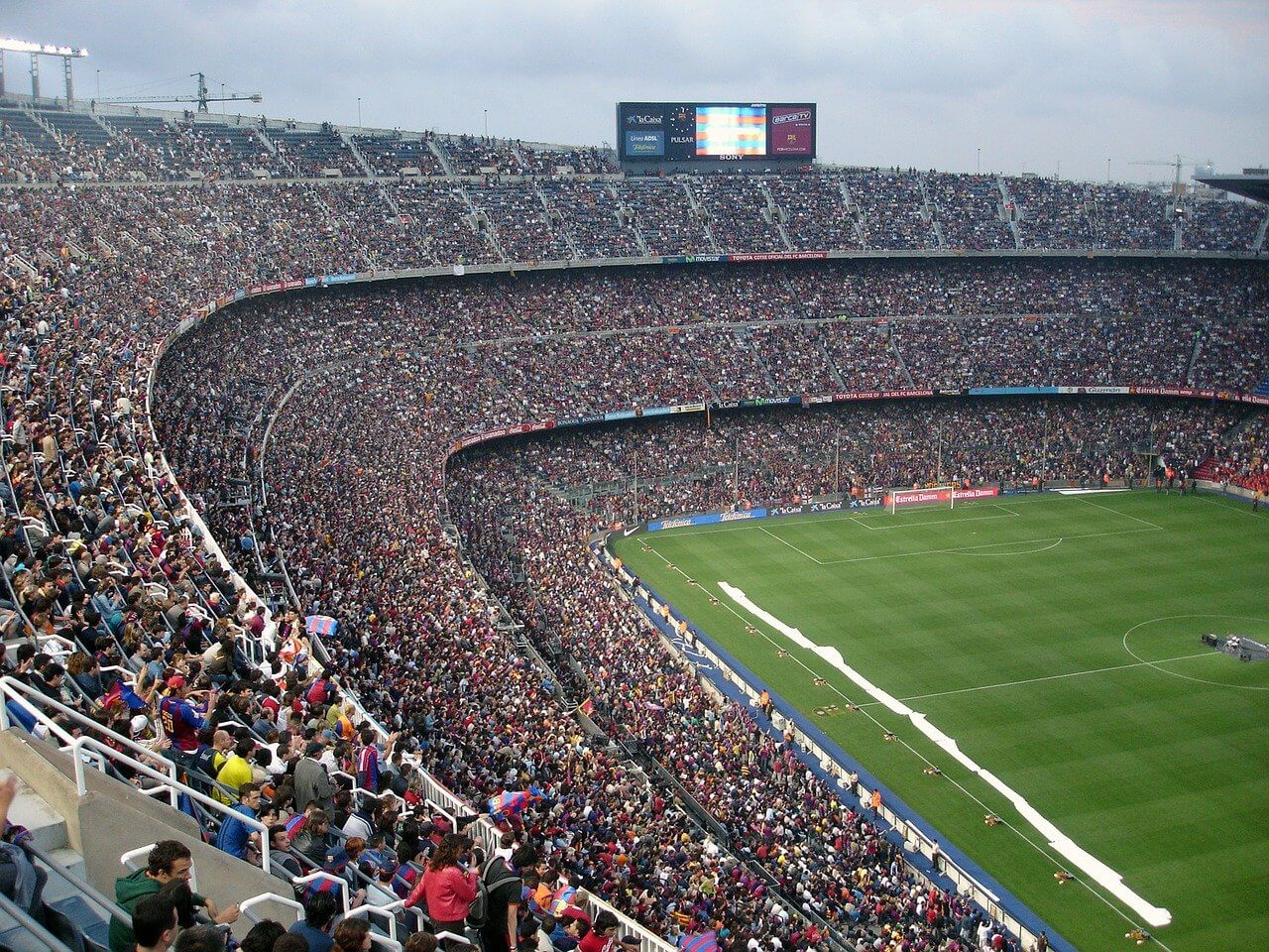 football-stadium-62891_1280