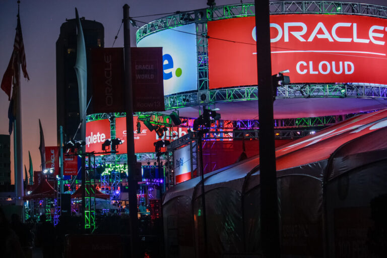 Oracle porta automazione e machine learning sui DB in cloud